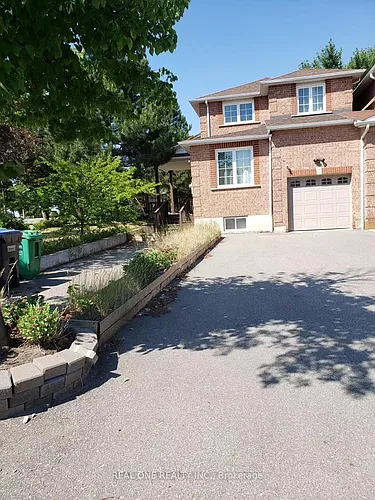 5292 Longhouse Cres Photo 1