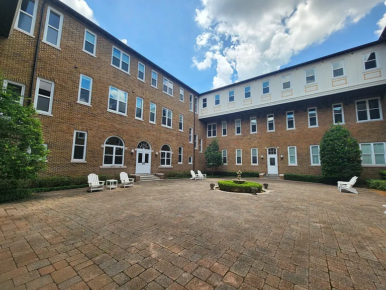 2525 College St #1105 — Photo 19