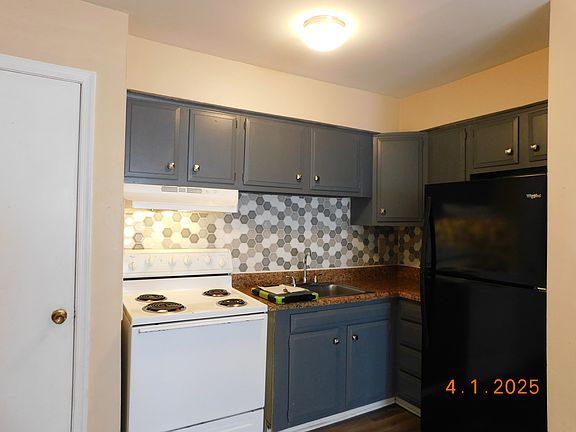 3rd image of 755 Guy Ave APT 1