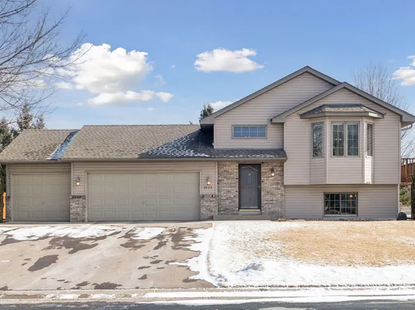 1625 Niagara St, Waconia, MN 55387