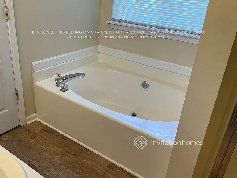 4215 Perrinton Trl — Photo 9