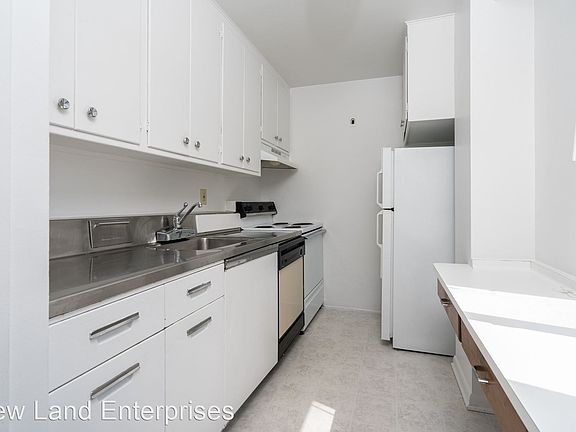4th image of 1901 N Prospect Ave #9691979