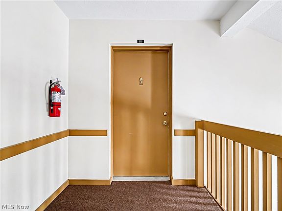 4th image of 1207 W River Rd N APT D3