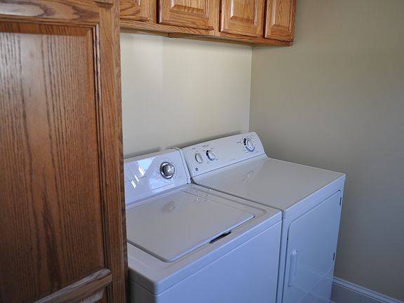 Laundry in main floor bath