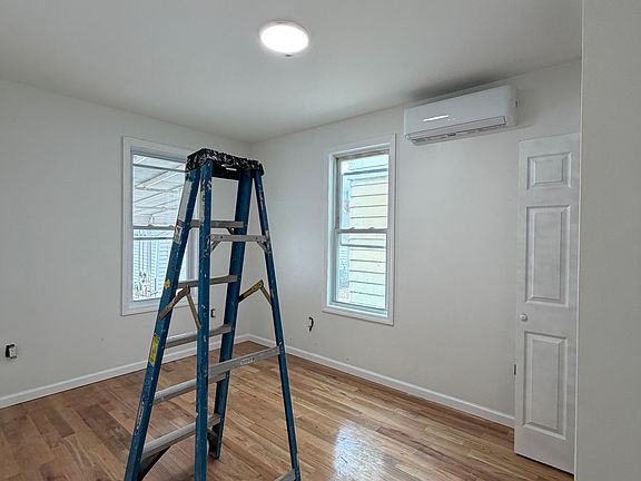2nd image of 10958 112th St Floor 1