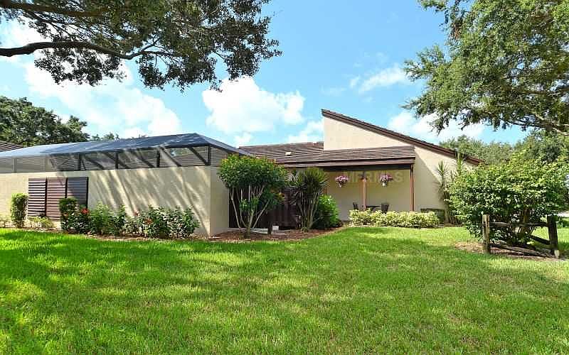 1st image of 3706 Glen Oaks Manor Dr