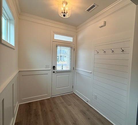 3rd image of 108 Swain St