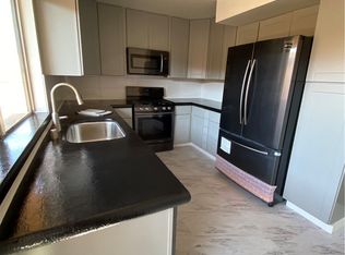 10520 White Oak Dr, Riverside, CA 92505