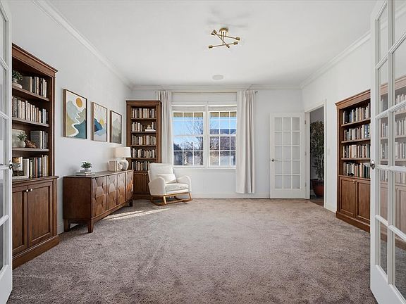 5th image of 2812 Vrooman Ct