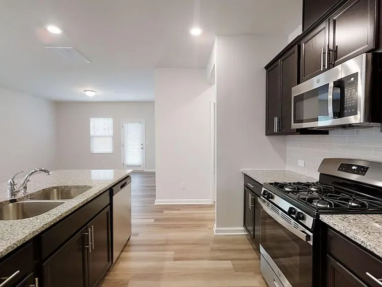 103 Silver Fir Ln — Photo 9