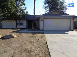 683 Mike Ln, Lemoore, CA 93245