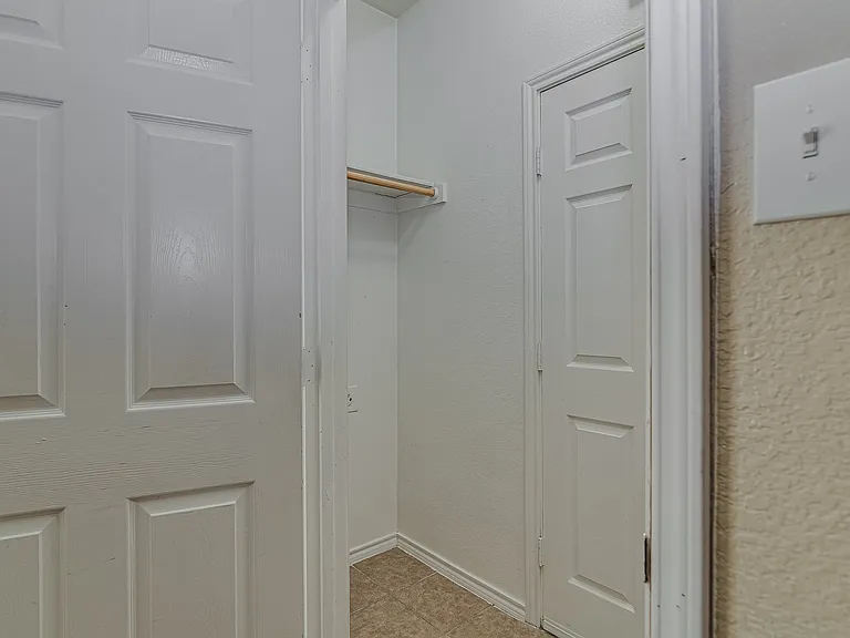 824 Walnut St #824 — Photo 19