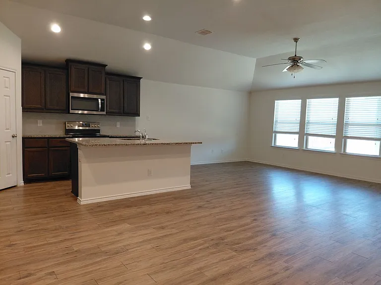 2560 Weatherford Heights Dr — Photo 7