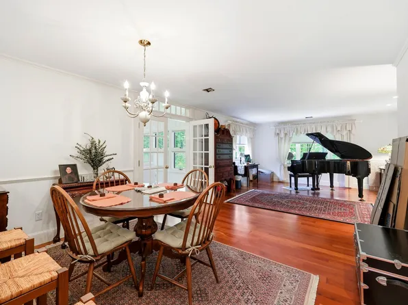 306 Country Side Rd Unit 306, Greenfield, MA 01301
