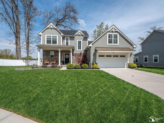 746 Forest Ln, Dundee, MI 48131