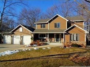 1219 Sugarbush Ln, Waconia, MN 55387