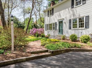 61 Simsbury Manor Dr, Weatogue, CT 06089