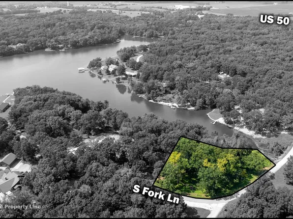 1040 S Fork Ln, Tipton, MO 65081