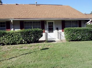 445 S Grandview St APT 11, Mount Dora, FL 32757