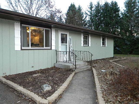 3rd image of 12931 Echo Dr