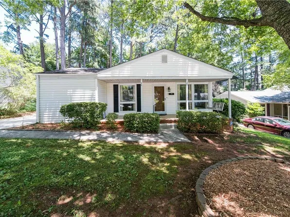 1700 Quail Dr, Greensboro, NC 27408