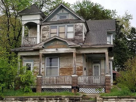 2nd image of 1221 N 7th St