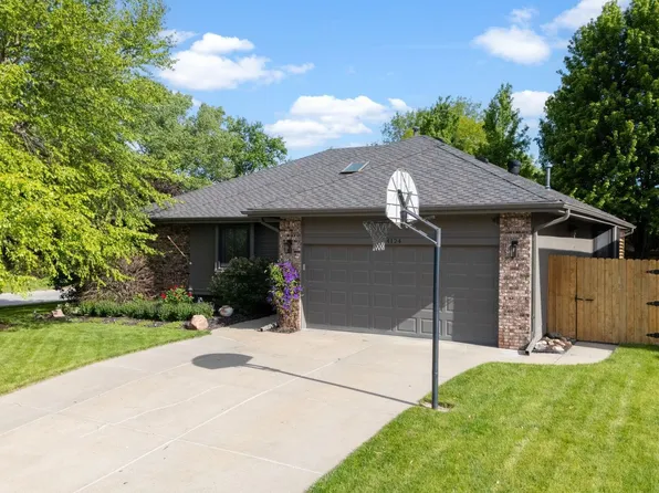 14124 Lillian Cir, Omaha, NE 68138