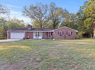 902 Sommerset Rd SE, Huntsville, AL 35803