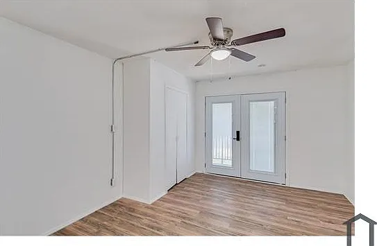 Studio, 300 sqft, $850 — Photo 3