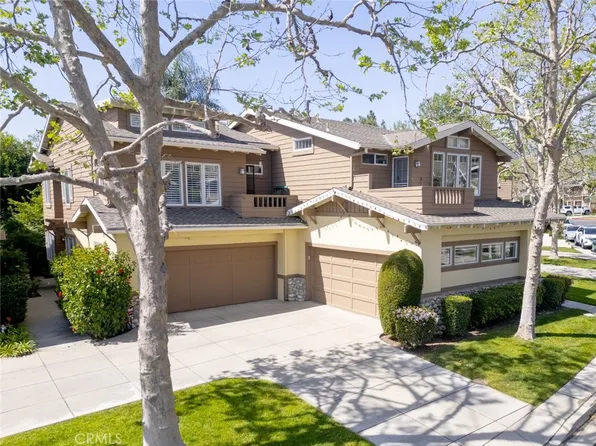 2902 Butter Creek Dr, Pasadena, CA 91107