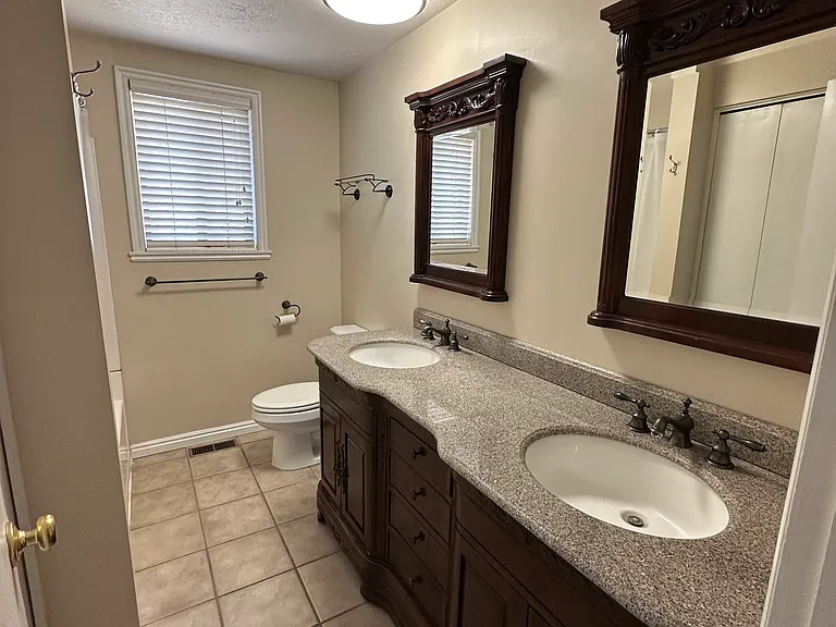 1789 E 4500 S — Photo 19