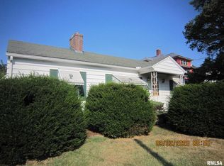 2727 16th St, Moline, IL 61265