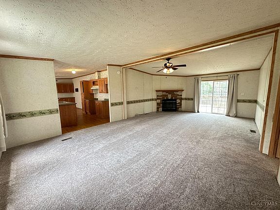 3rd image of 12065 Lakefront Dr
