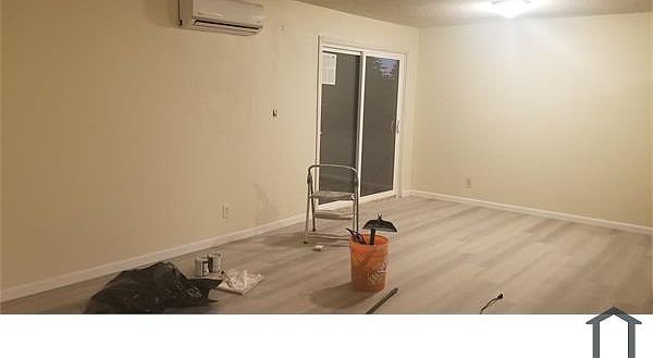 2nd image of 43136 Mayfair Park Ave