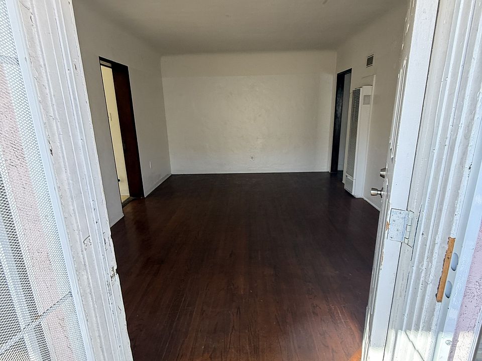 1st image of 657 Linden Ave #5