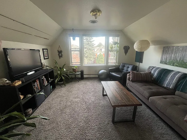 1449 Josephine St #D — Photo 8