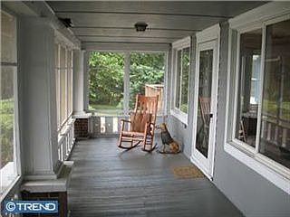 5th image of 305 S River Walk