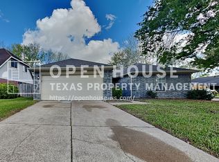 4935 Pecan Grove Dr, Pearland, TX 77584