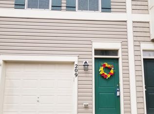 209 Woodstream Cir, Stafford, VA 22556