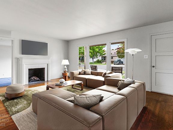 2nd image of 3910 Lasuen Dr