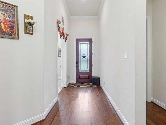 3rd image of 27419 Haywood Lane