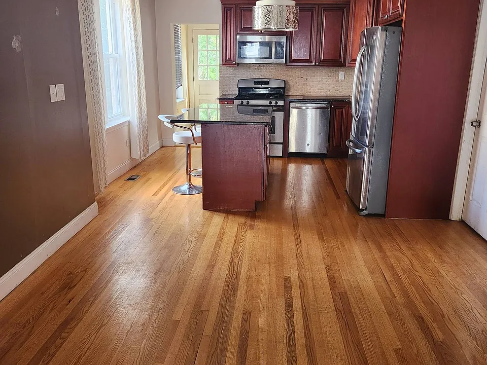 4543 Manayunk Ave