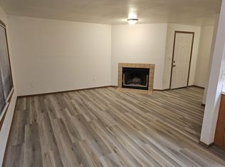 502 4th Ave SE #A, Pacific, WA 98047