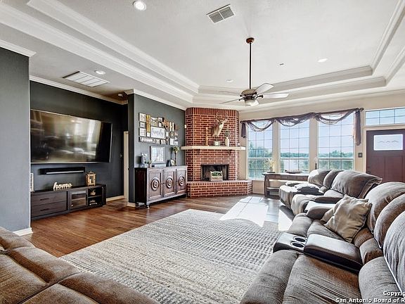5th image of 2640 STONEY CREEK DR