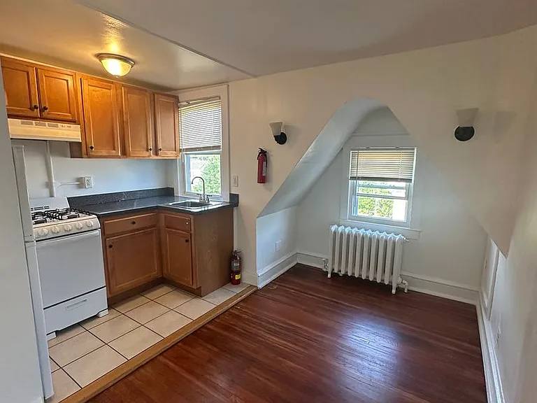 60 Nyack Ave — Photo 3