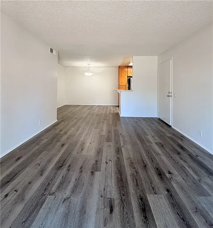 2 bed, 925 sqft, $2,995 — Photo 1