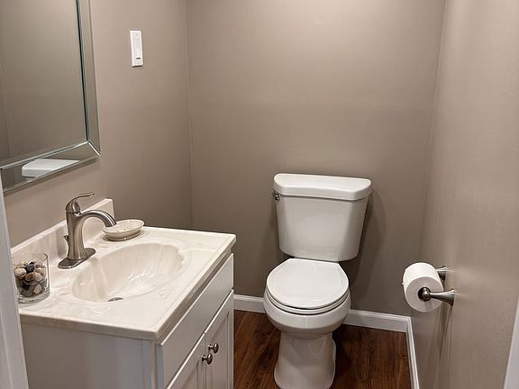5th image of 3791 Windermere Rd
