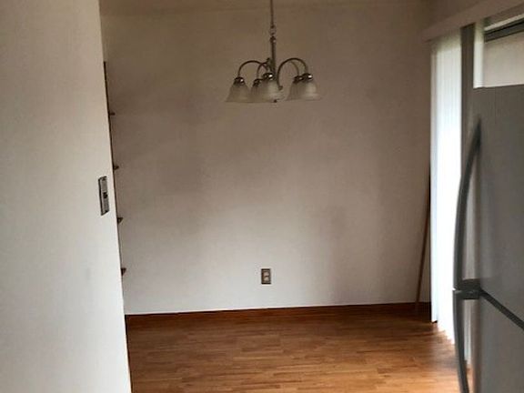 4th image of 205 Putnam Ln APT 5