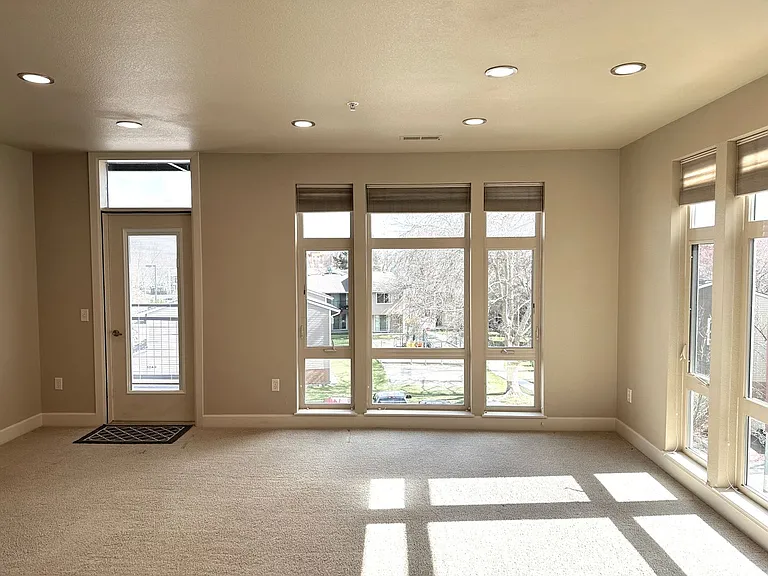 412 S 13th St #317 — Photo 10