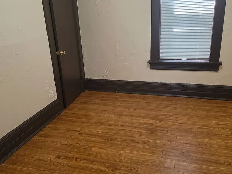 602 W Center St — Photo 14